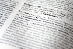 Divorce et revenus des époux